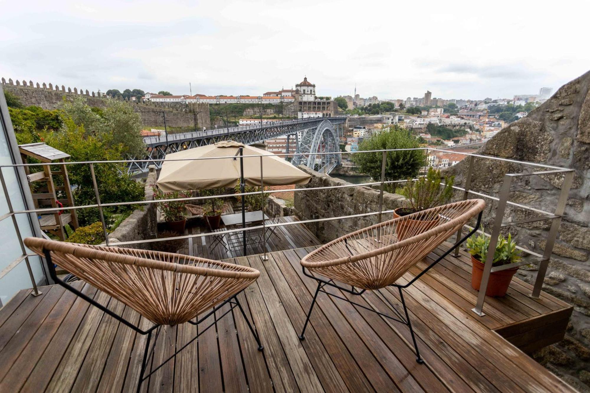 Stay In Apartments - D. Hugo 23 Porto Buitenkant foto